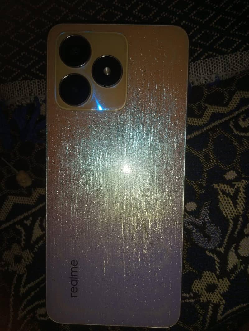 Realme C53 0