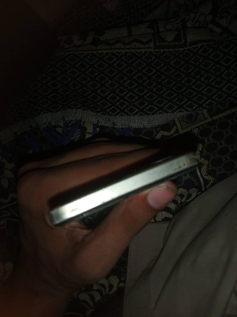 Realme C53 4