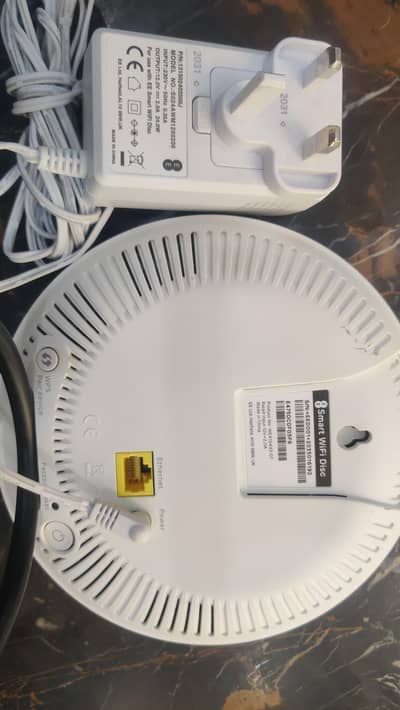 EE Wi-Fi mesh Disc Complete Extender wifi Boost O3llO283lOO