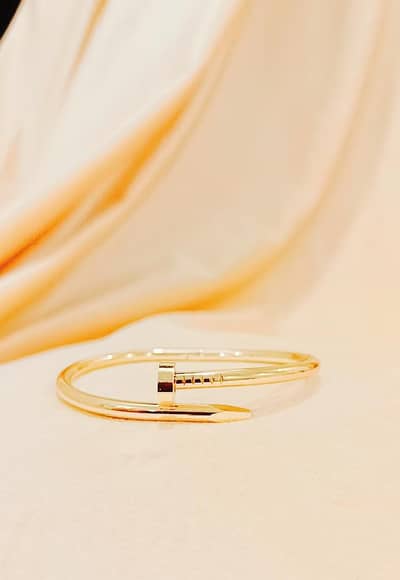 Golden women fancy handcuff with rings or without ring