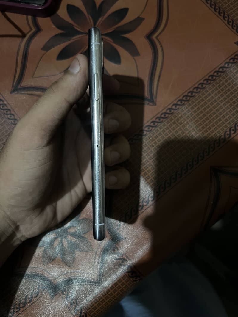 Apple iPhone X 2