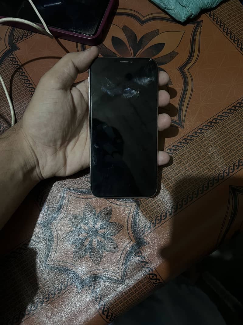 Apple iPhone X 6