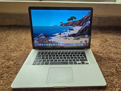 Macbook for sale condition 9/10