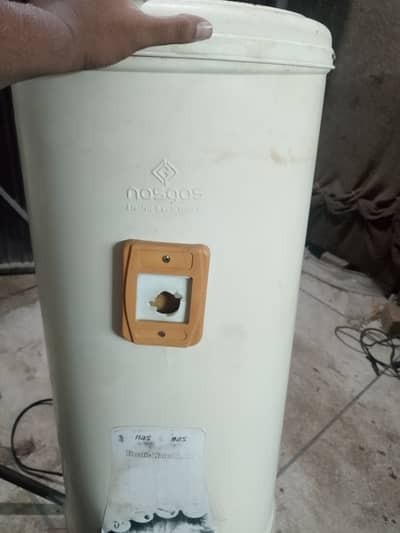 Nasgas Electric Water Heater / Geyser - 15 Gallons