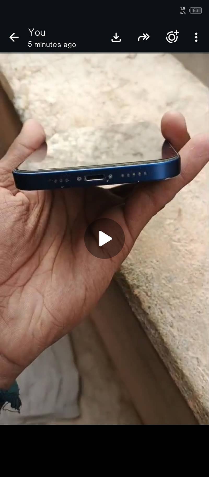 Apple iPhone 12 4