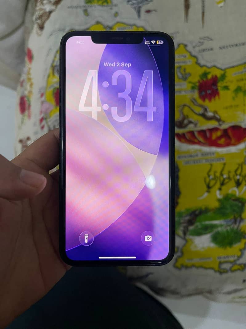 Apple iPhone 11 Pro Max 1