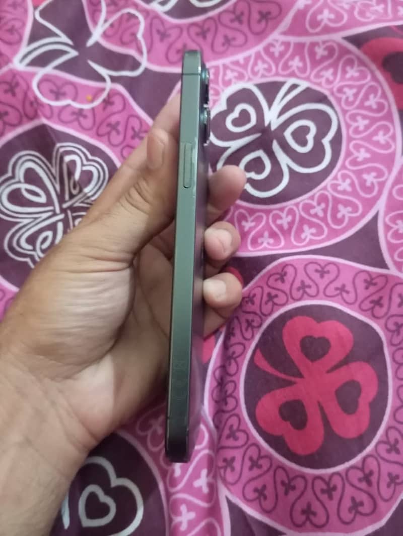 Apple iPhone 12 Pro Max 3