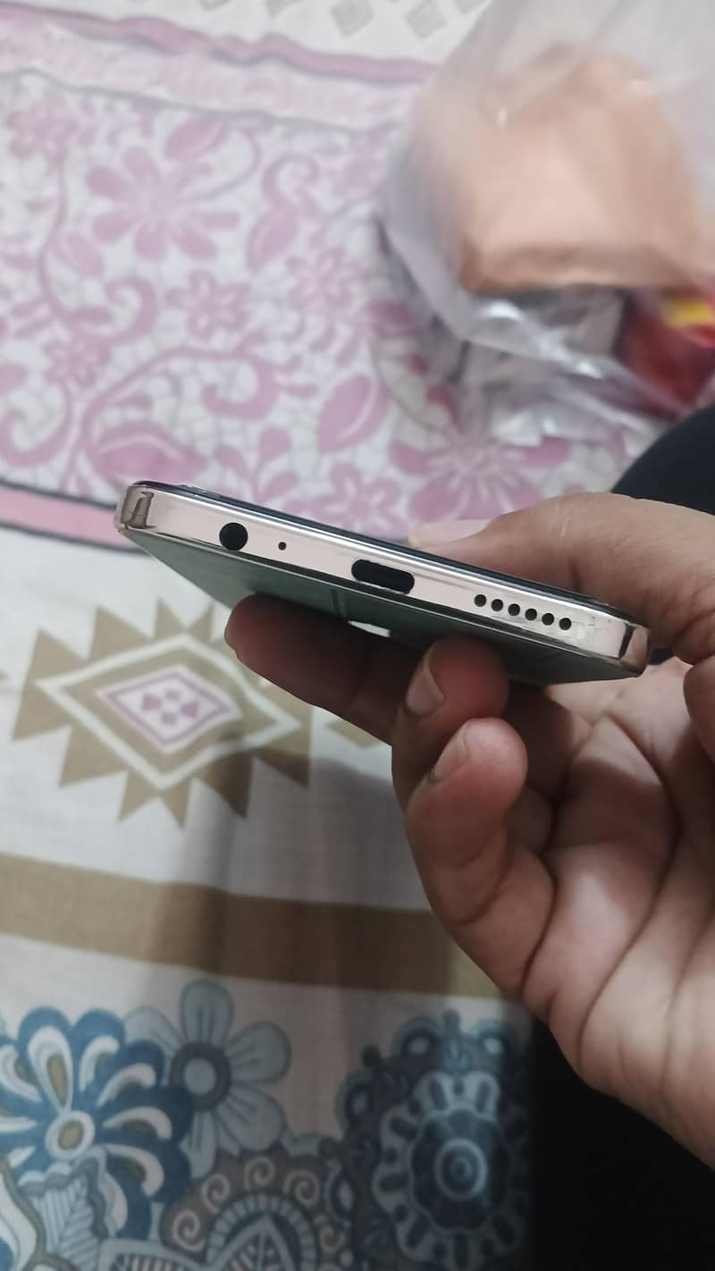Tecno SPARK 30 Pro 1