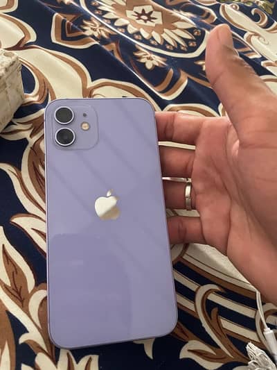 Apple iPhone 12