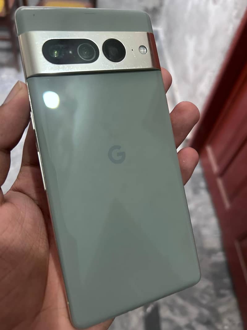 Google Pixel 7 Pro 4