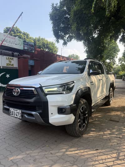 Toyota Hilux 2022 Revo V