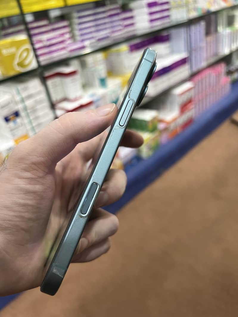 Apple iPhone 16 Plus 2