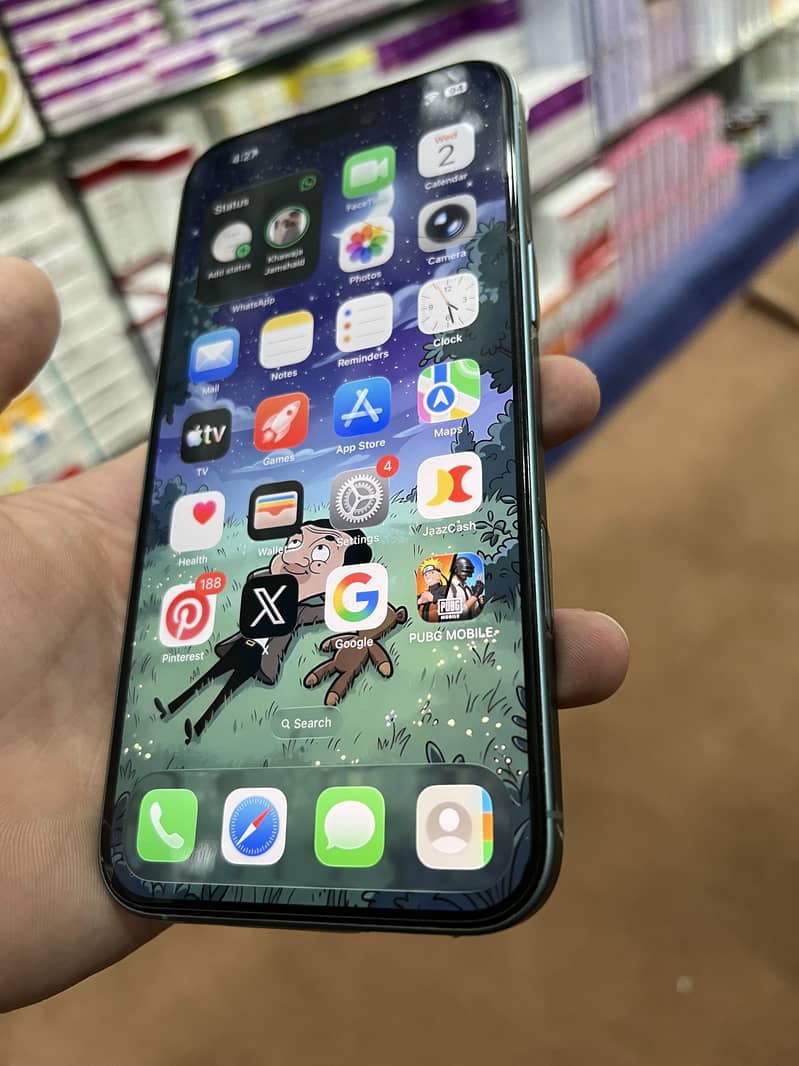 Apple iPhone 16 Plus 4