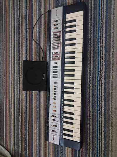 Vintage casio casiotone MT-400v 1984 keyboard- collector - item - work