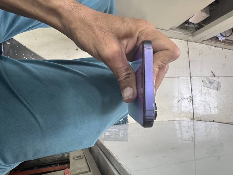 Apple iPhone 14 Pro Max 4