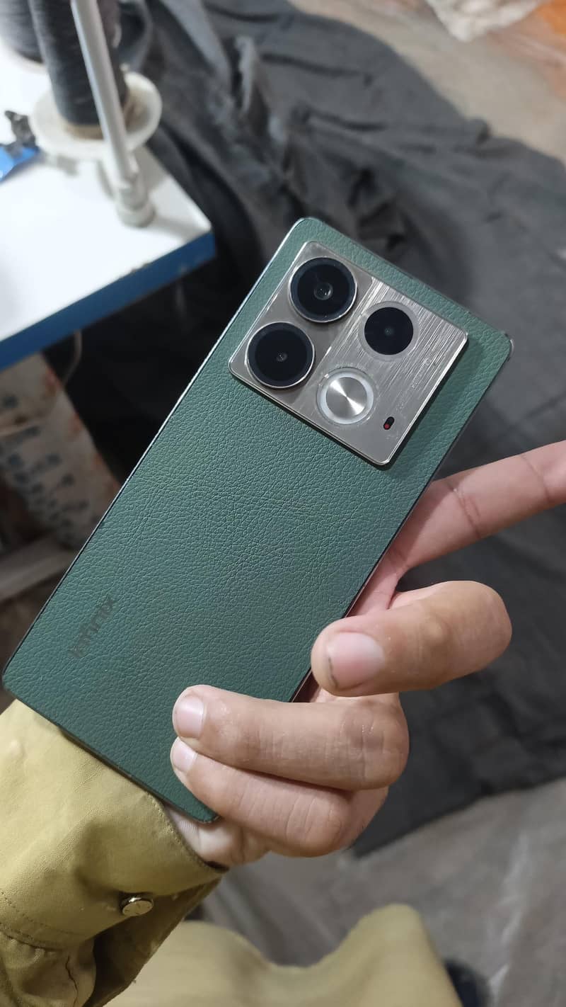 Infinix Note 40 0