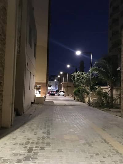 1400sqft Flat Available For Sale.