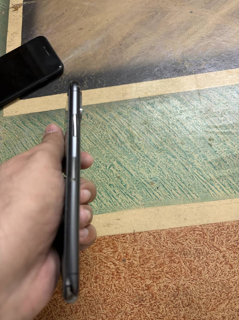 Apple iPhone XS 2