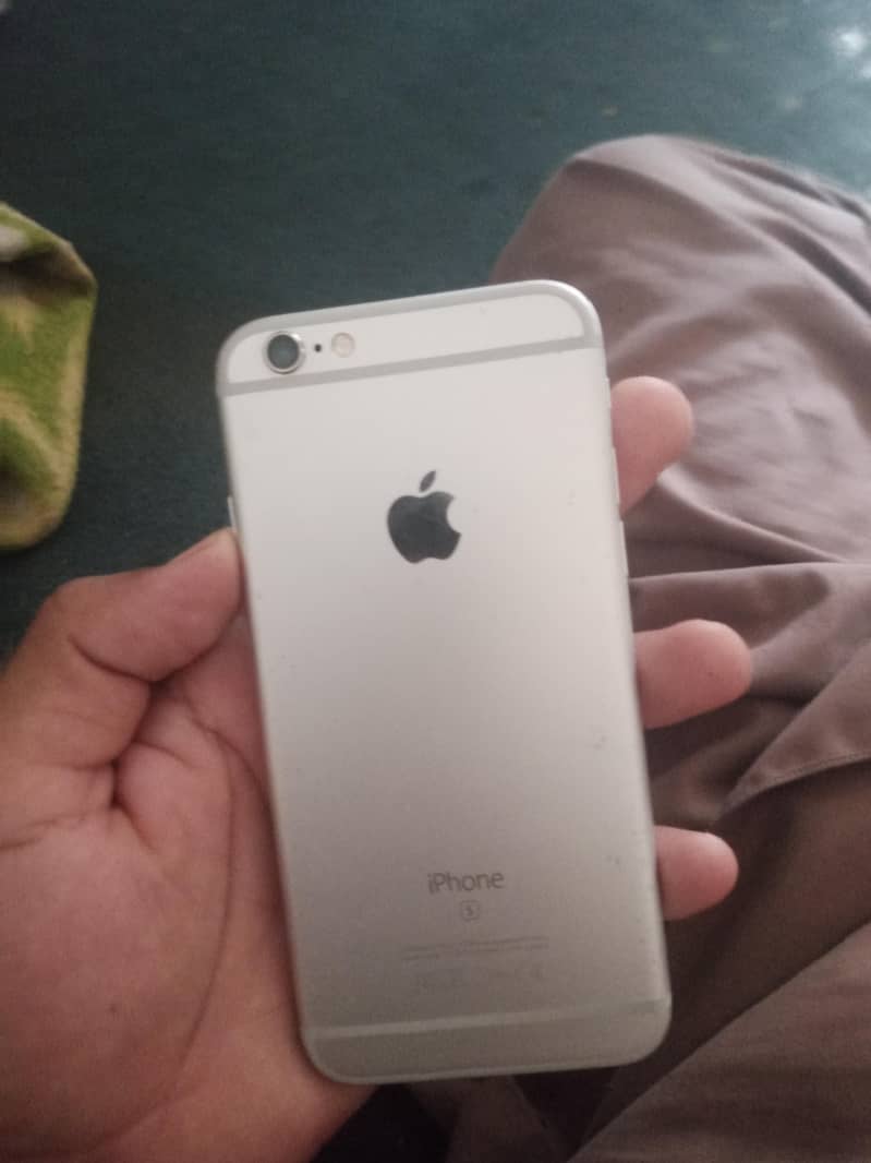 Apple iPhone 6S 1