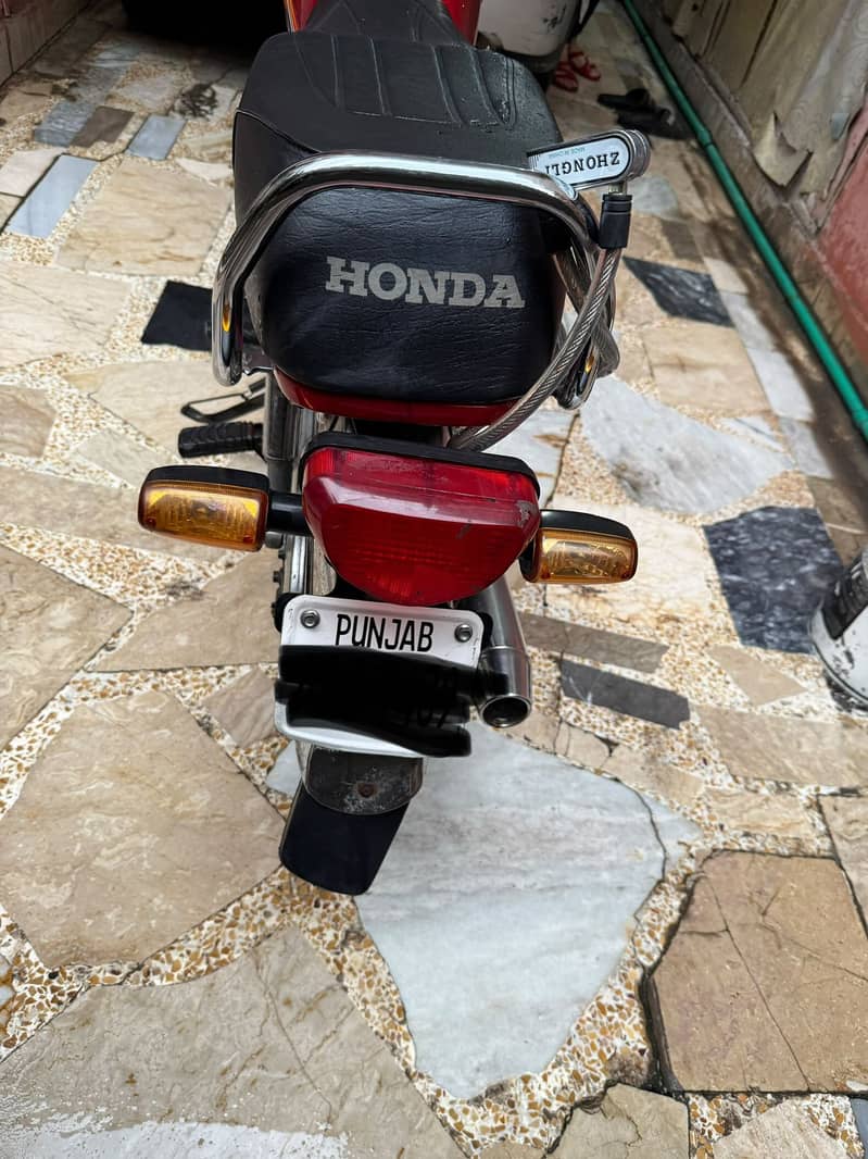 Honda cd70 3