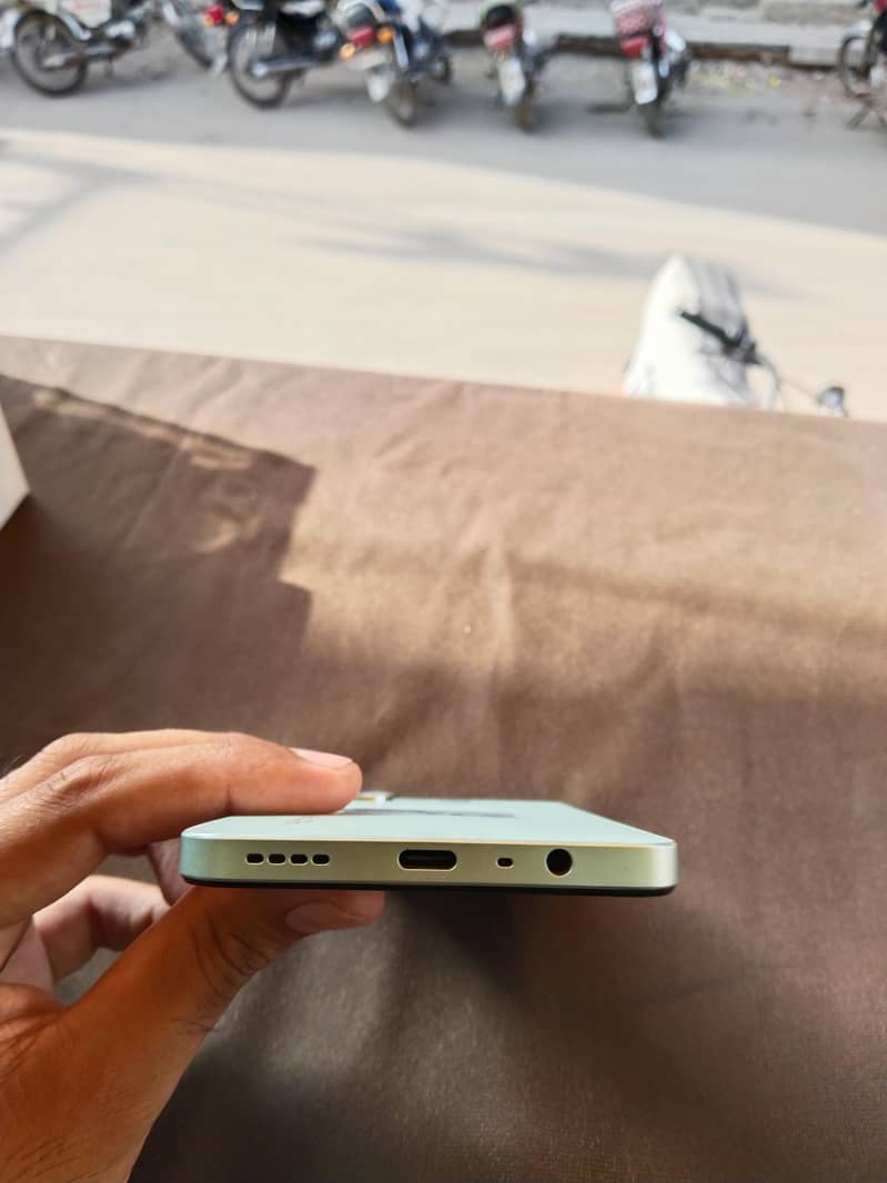 Realme Note 60x 4