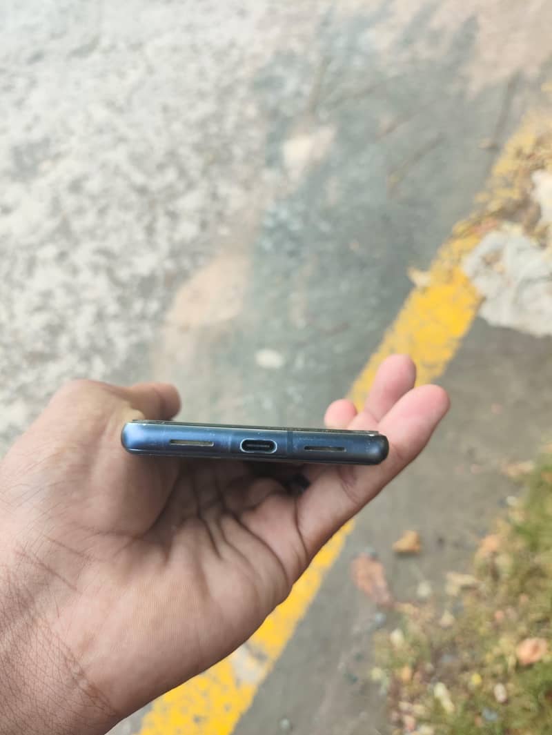 Google Pixel 7 4