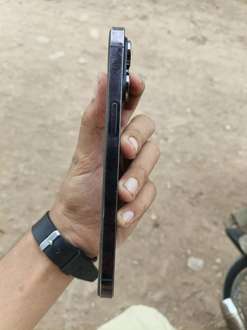 Apple iPhone 14 Pro Max 5