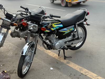 Honda 125 New 2026 Black