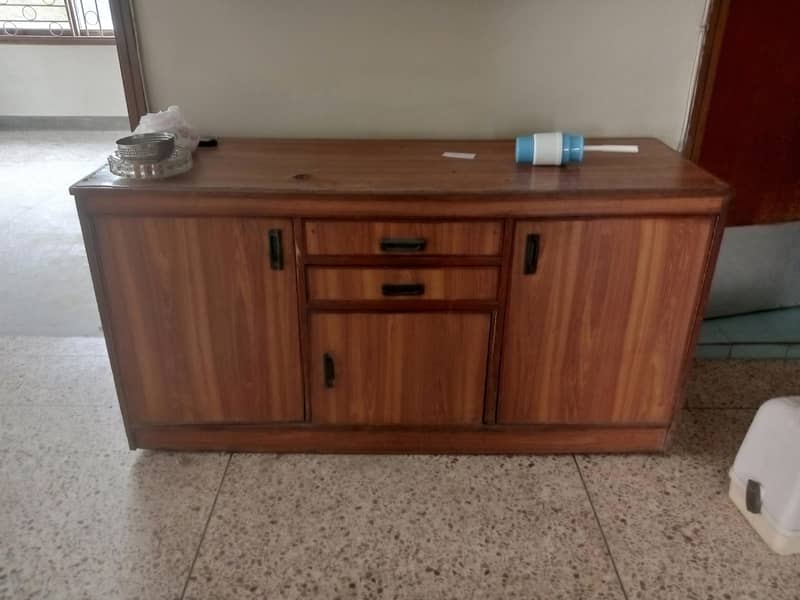 side board 0