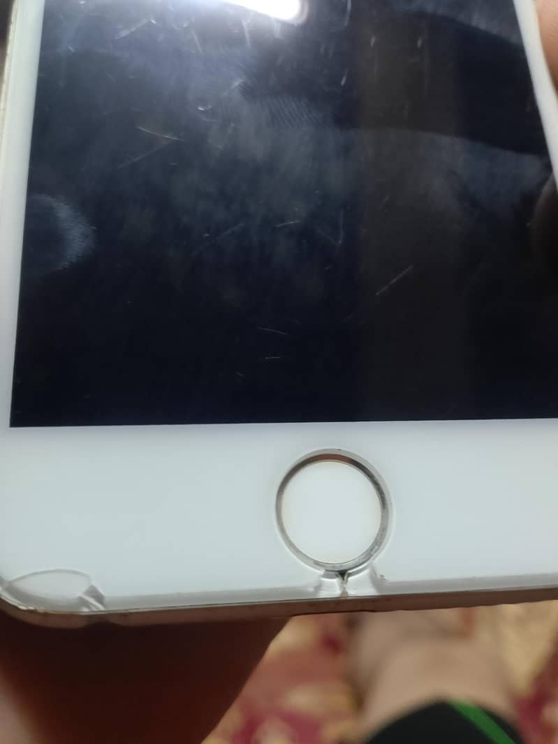 Apple iPhone 6S 4