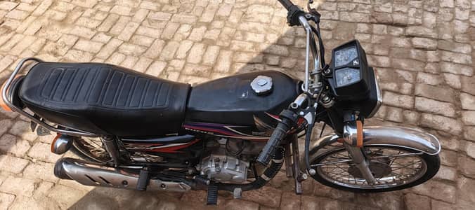 Honda's 125