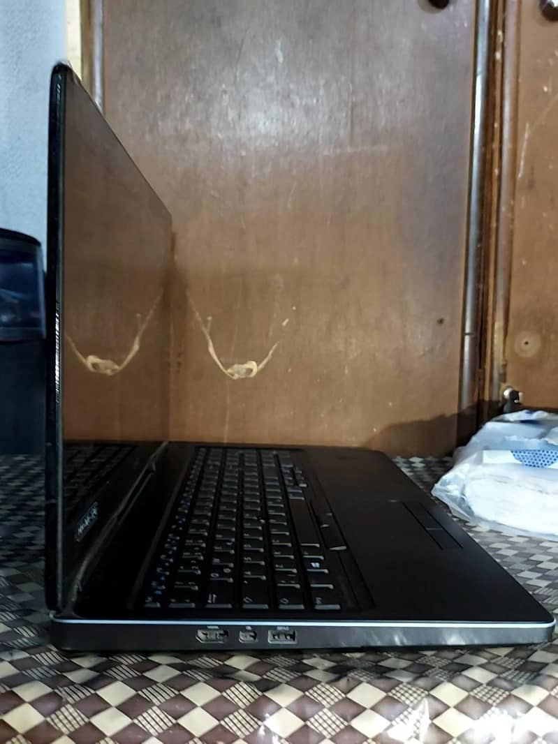 Dell Precision 7510 5