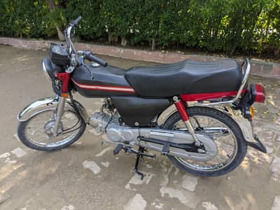 Honda CD70 Model 2023