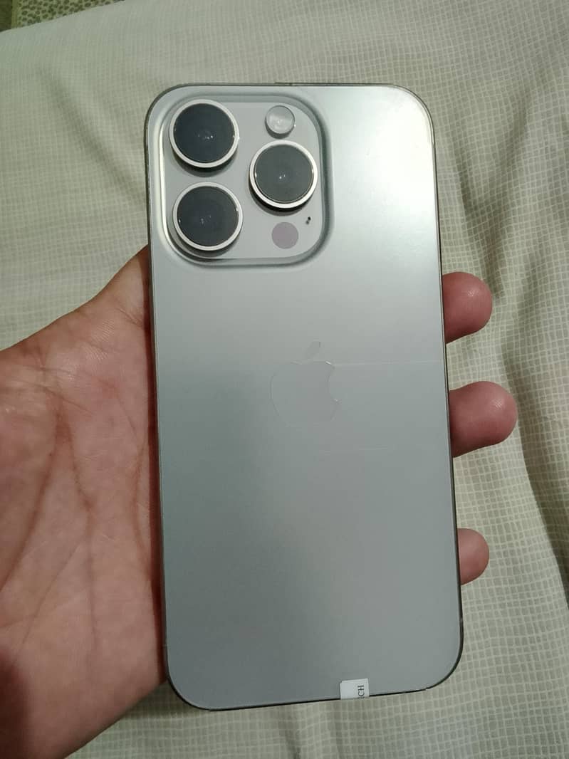 Apple iPhone 15 Pro 1