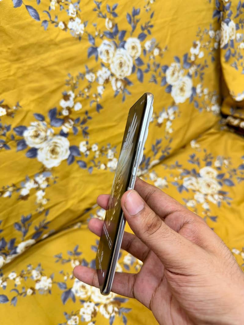 Tecno spark 40 pro plus 8