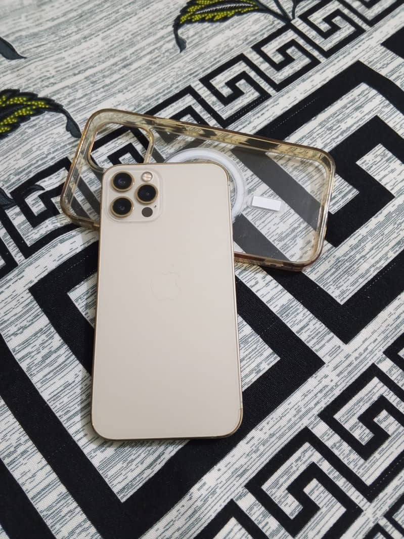 Apple iPhone 12 Pro 3