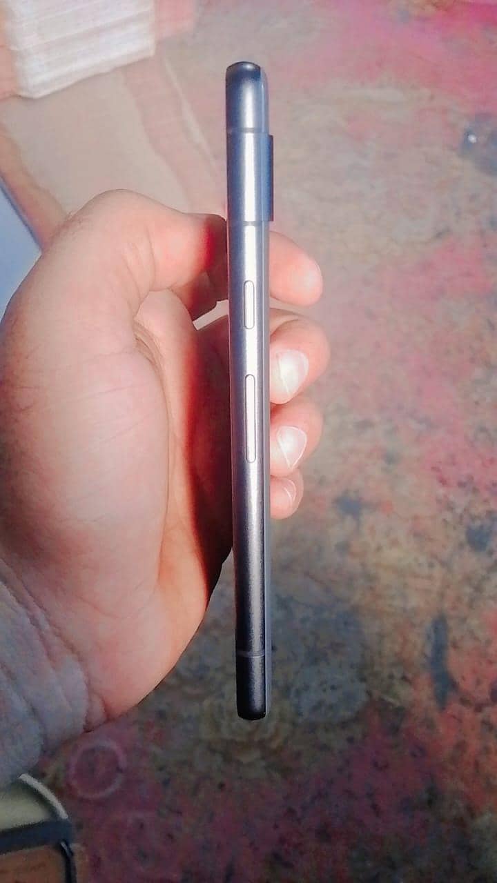Google Pixel 7a 5