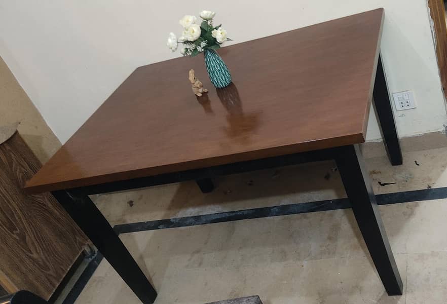 4 seater dining table 1