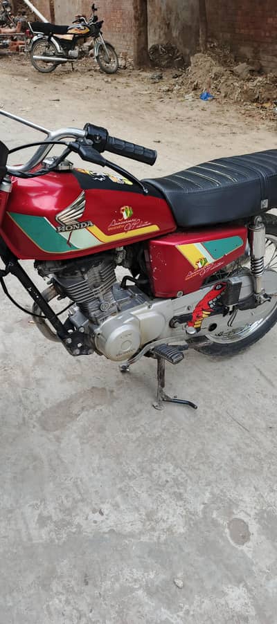 Honda . 125