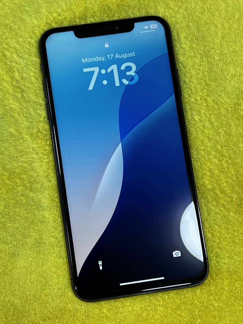 Apple iPhone XS Max 2