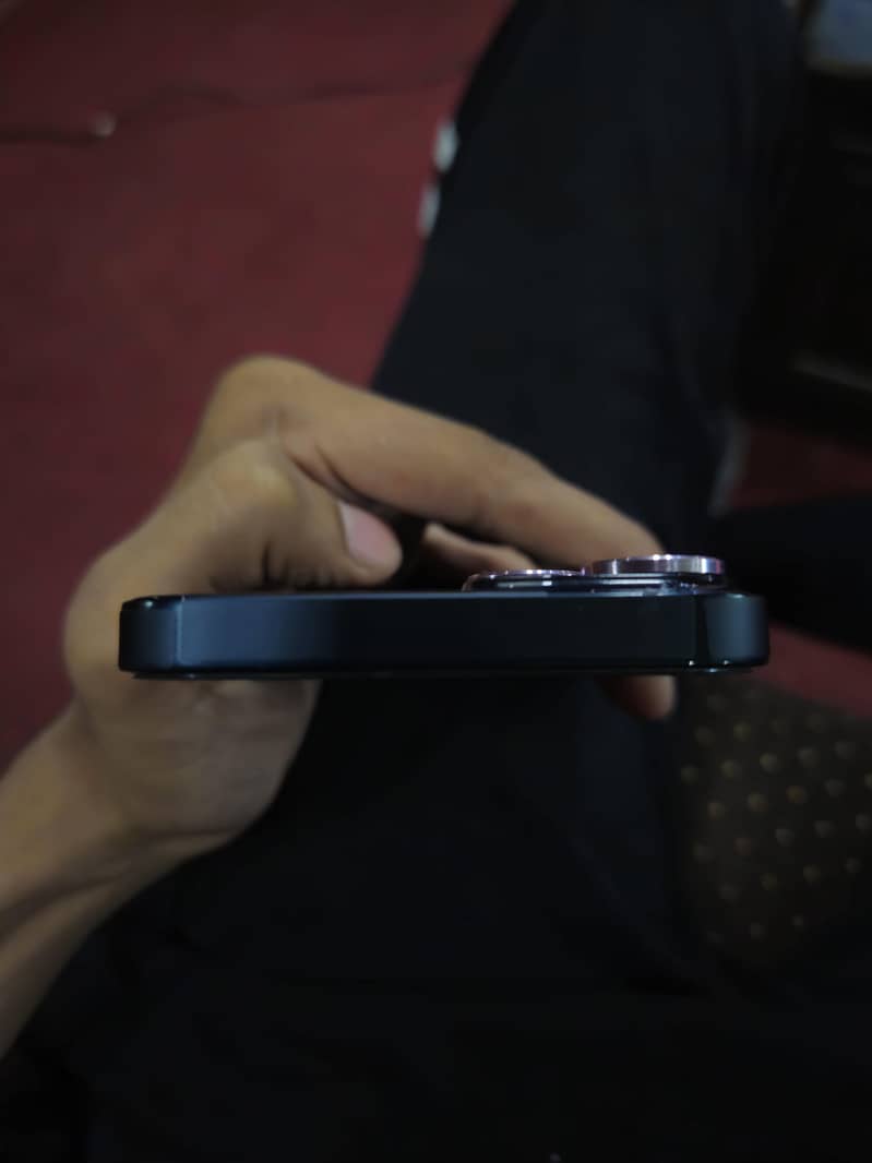 Apple iPhone 14 5