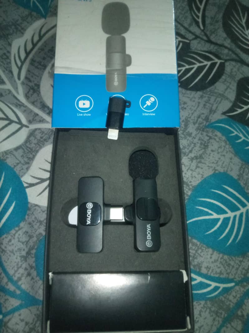 Boya wireless microphone 0