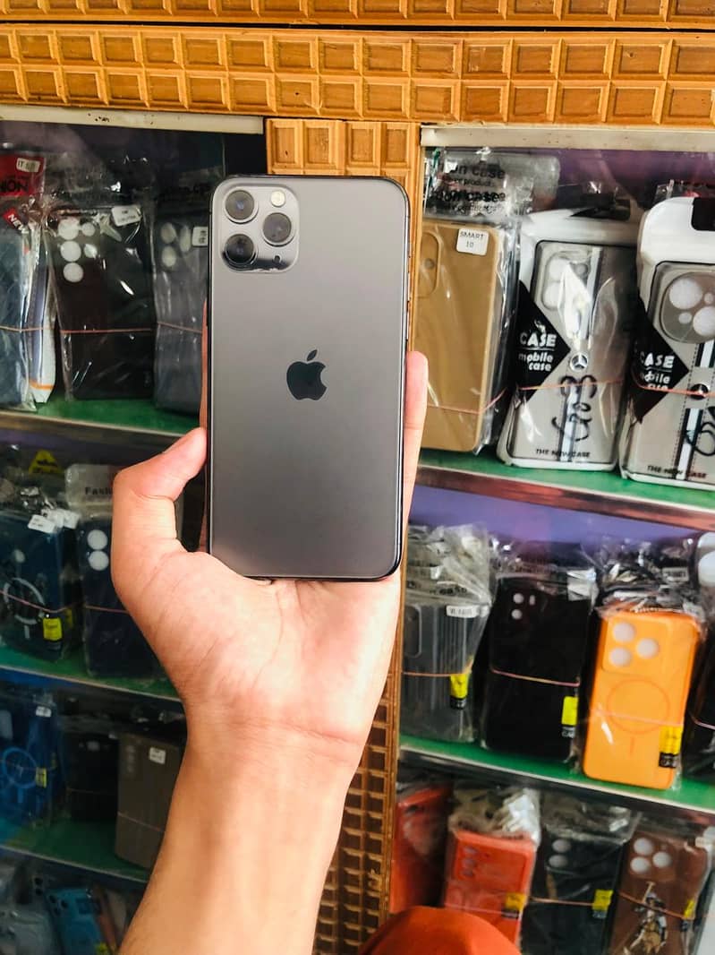 Apple iPhone 11 Pro 0