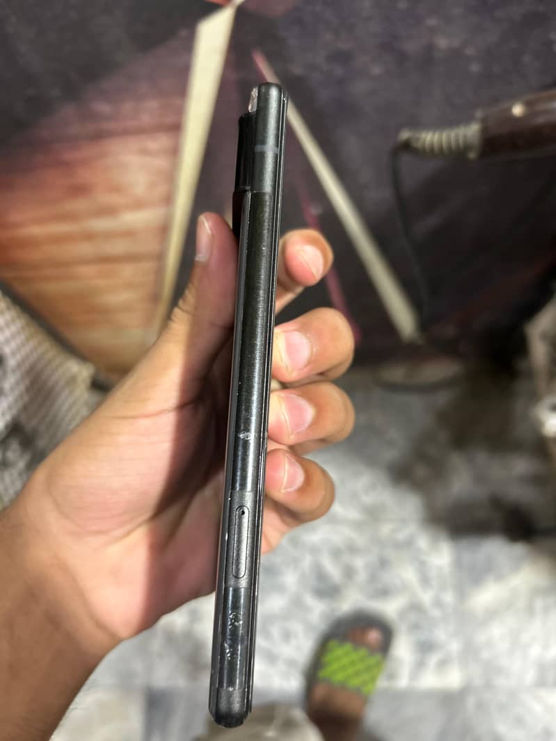 Google Pixel 6 4