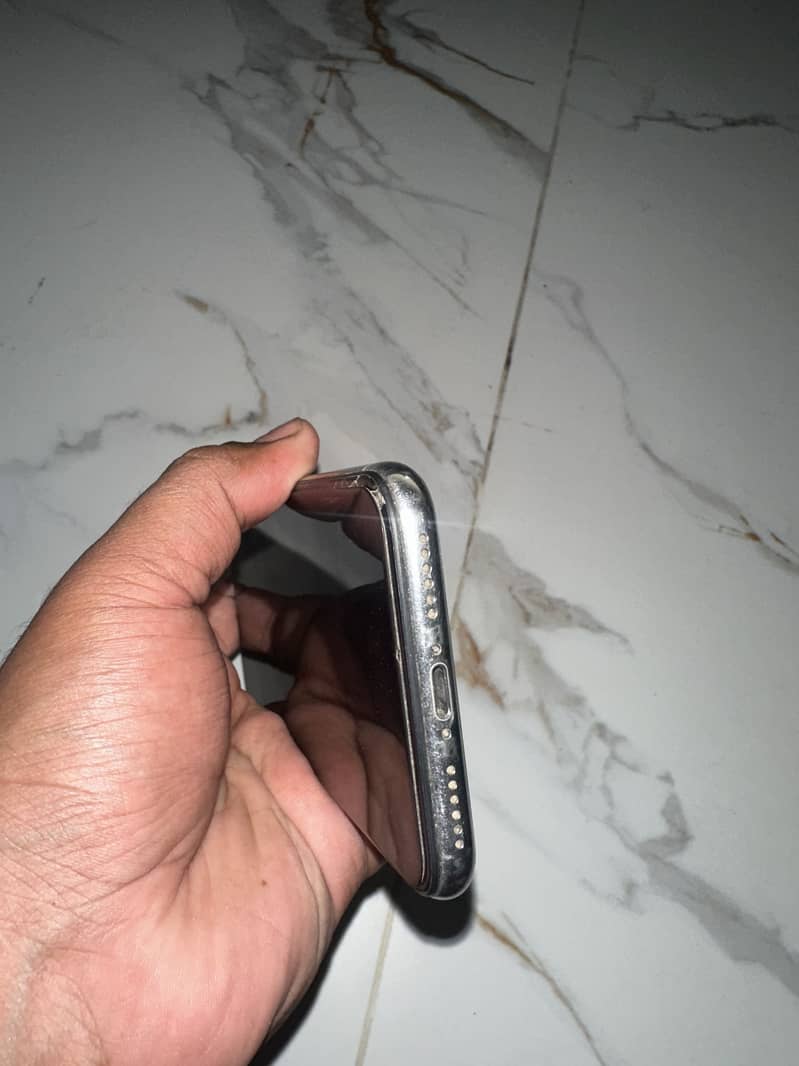 Apple iPhone X 2
