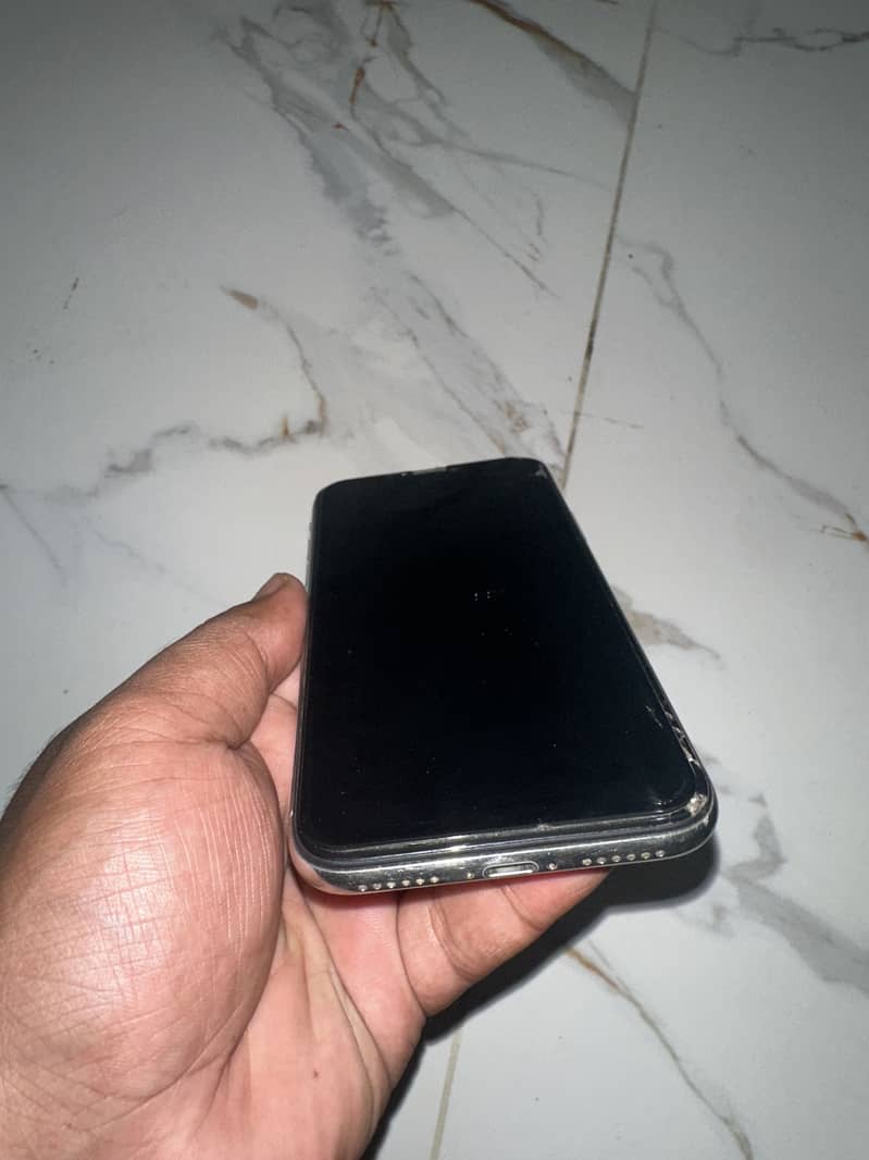 Apple iPhone X 6