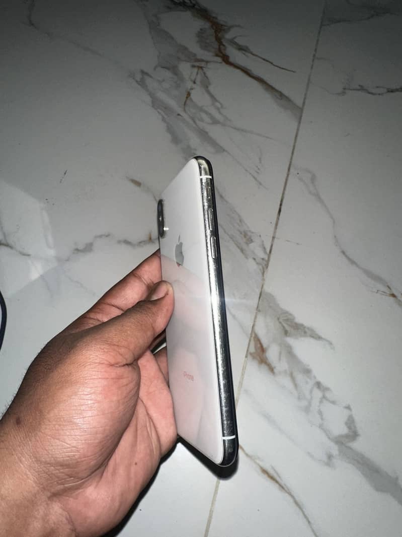 Apple iPhone X 7