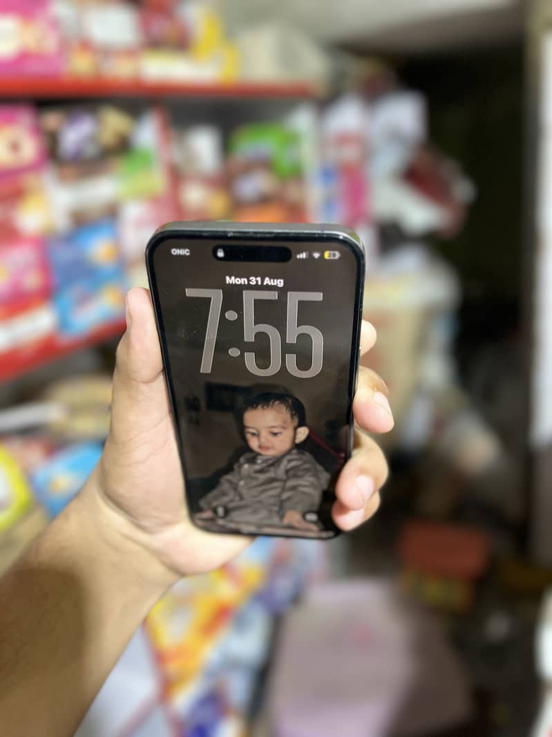 Apple iPhone 14 Pro Max 1