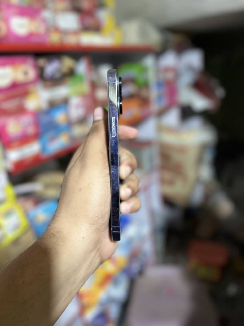 Apple iPhone 14 Pro Max 3