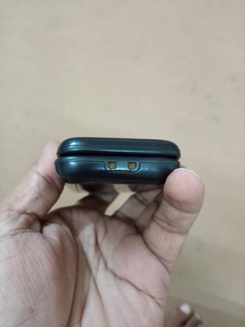 Nokia 2660 4